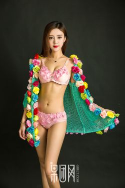 黑洞表面快播